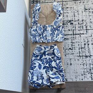 H&M Blue and White Floral Linen Blend Beach Set